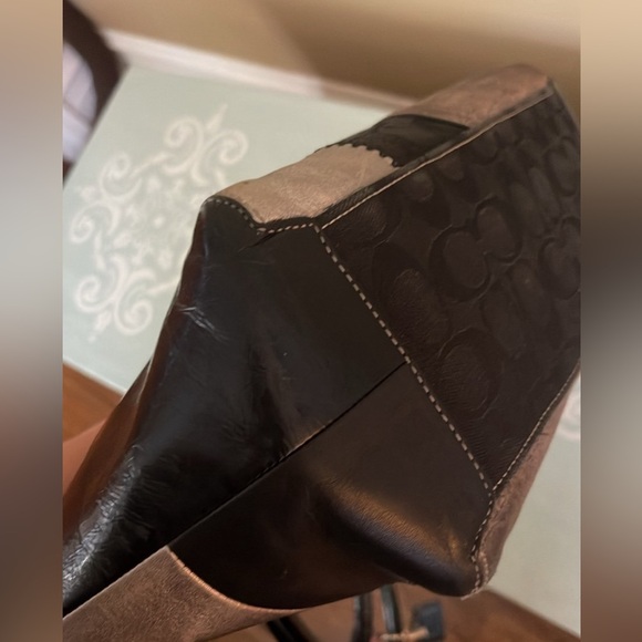 Coach F14045 Beecker Legacy Black/Tan Patchwork Purse - Picture 5 of 11